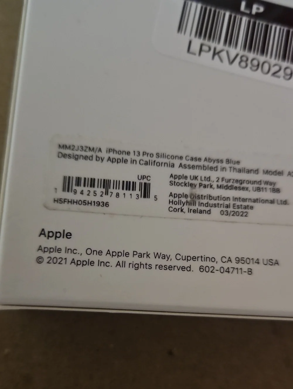 APPLE IPHONE 13 PRO SILICONE CASE: ABYSS BLUE: NEW IN BOX